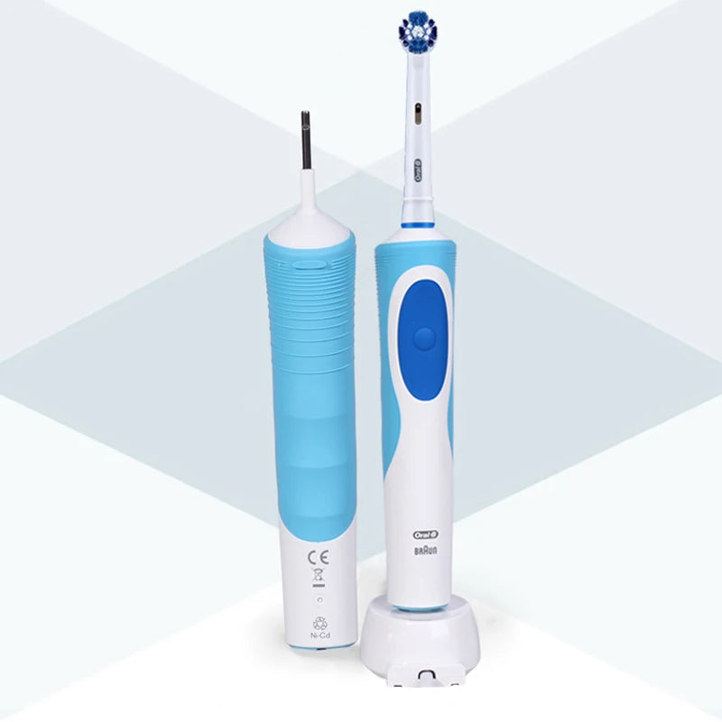 Brosse à Dents Électrique Oral-B D12 – Vibration Rotatoire 2D, IPX7, Minuterie 2 min – 4 Têtes Offertes