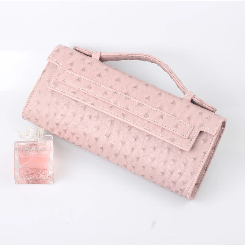 Pochette Femme Cuir PU Motif Autruche Tendance 27x12x5cm – CLEVI Paris