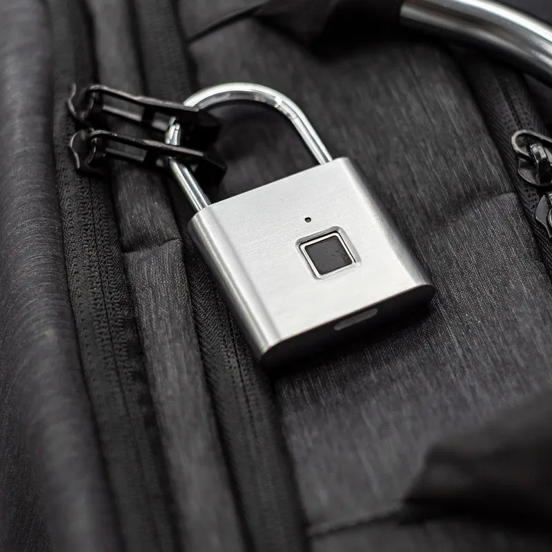 Cadenas Biométrique KERUI O11 Empreinte Digitale IP67 Recharge Type-C – CLEVI Paris