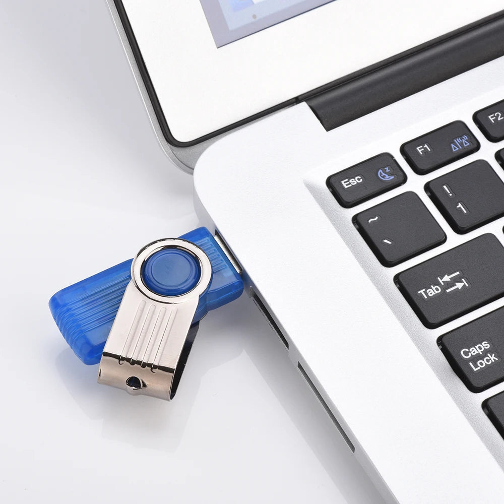 Clé USB 2.0 – 4 à 128 Go, Résistante à l’Eau, Plug & Play, 3 Coloris – CLEVI Paris