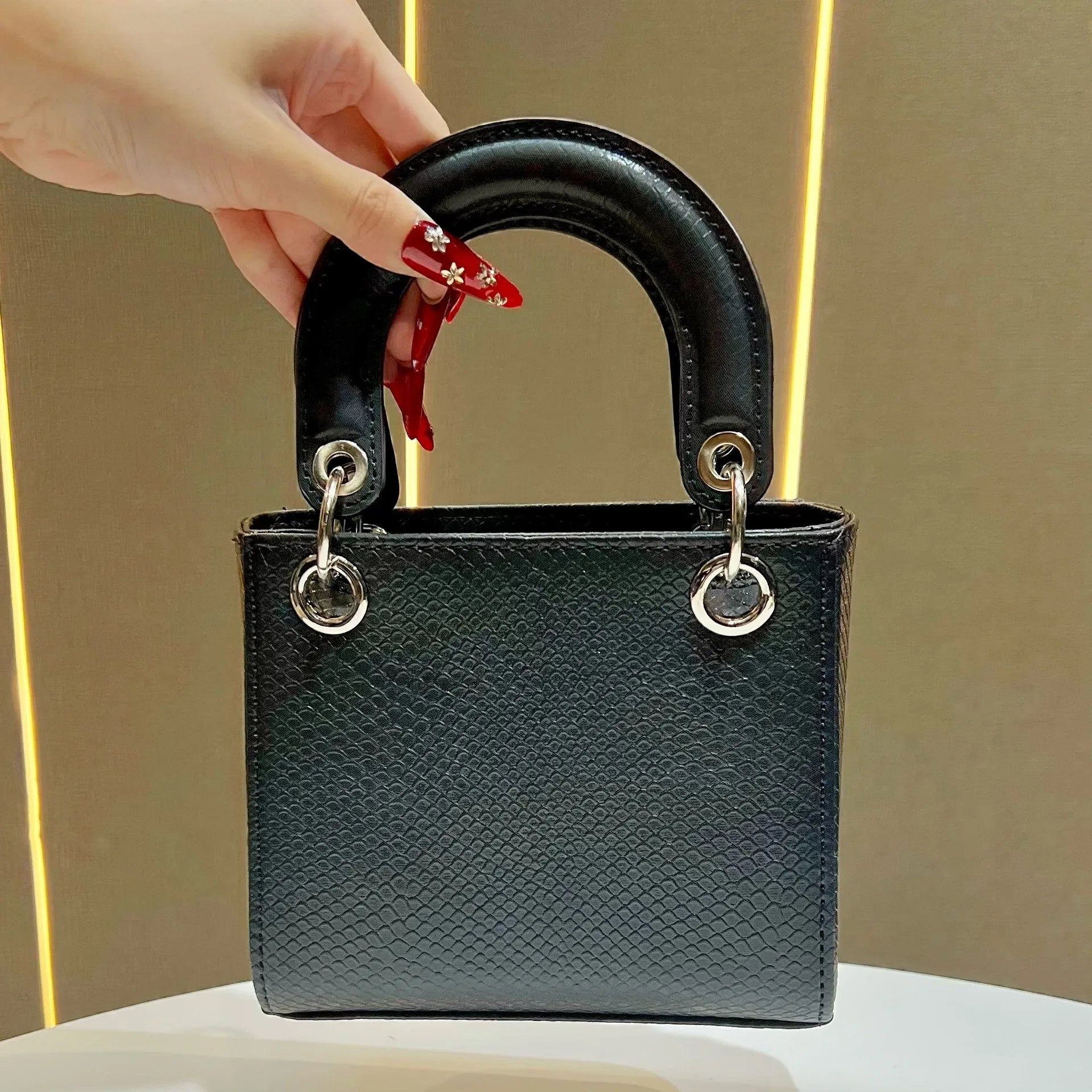 Mini Tote Bag Femme PU Rigide Motif Serpent 17×8×14,5cm 6 Coloris – CLEVI Paris