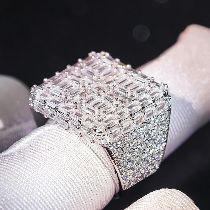 Bague Cocktail Géométrique Femme Huitan DJ142 – Zircone Cubique Argentée