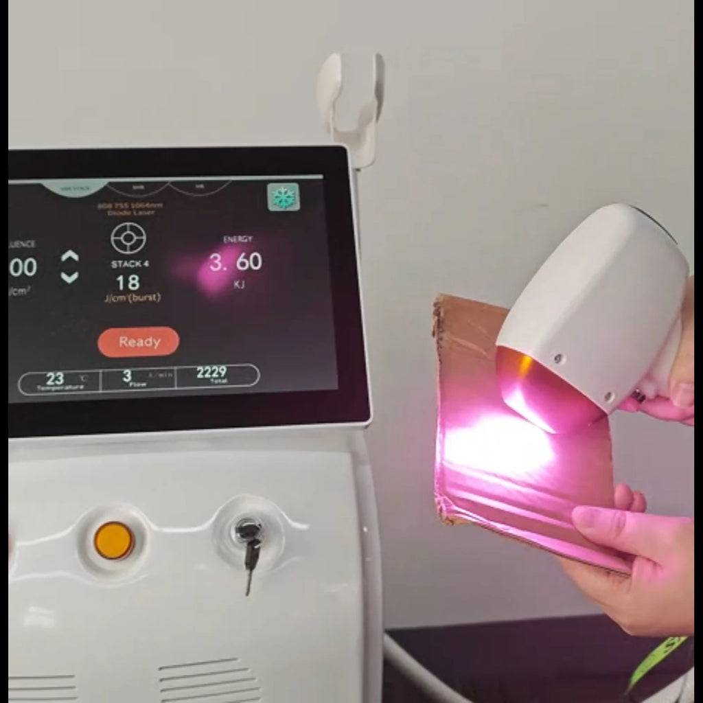 Machine Laser Diode 4000W 4 Longueurs d’Onde 755/808/940/1064nm Épilation Permanente Cryo-Refroidissement – CLEVI Paris