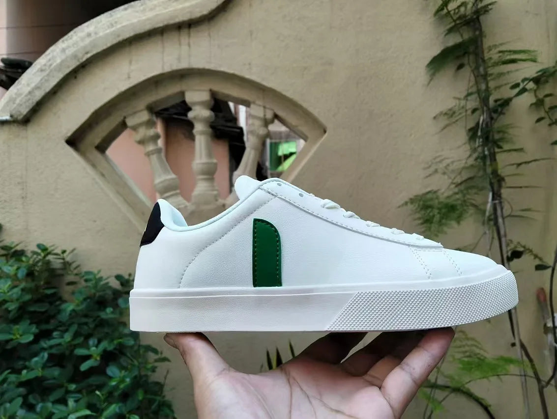 Sneakers unisexes à lacets en simili cuir – CLEVI Paris
