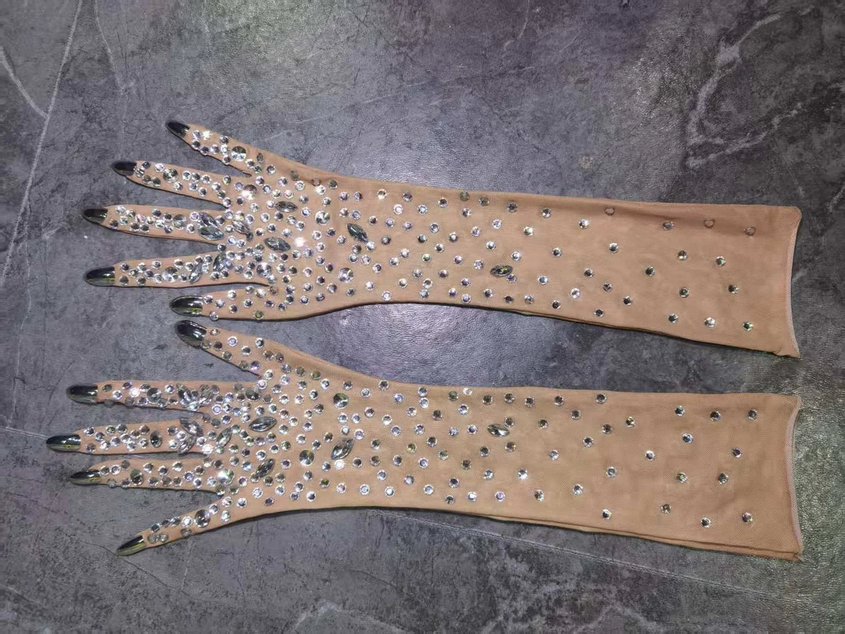 Robe de danse latine à plumes et col dos nu – CLEVI Paris