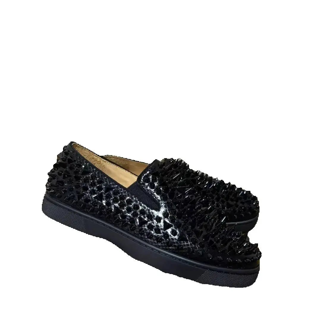 Sneakers Basses Cuir Véritable Noir Rivets Complets Semelle Rouge Homme – Tailles 35-48 – CLEVI Paris