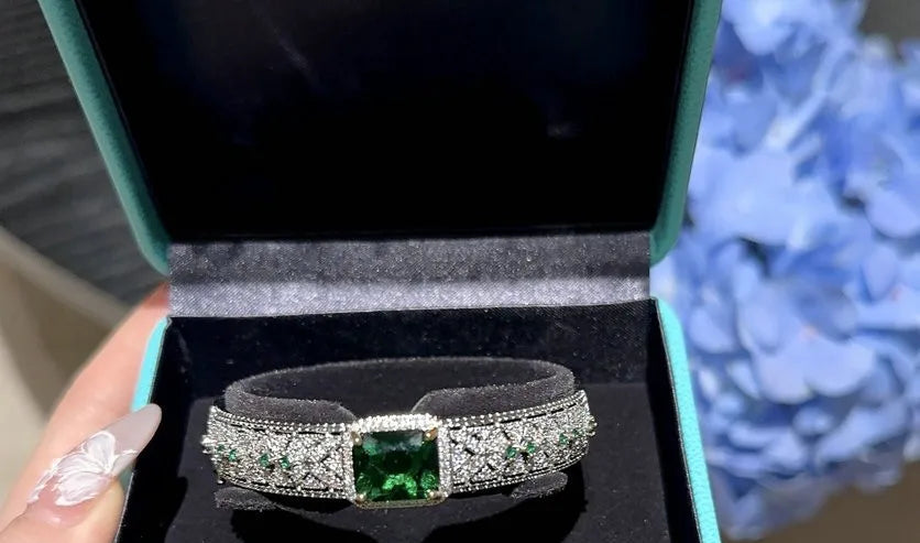 Bracelet Jonc Zircon Vert Taille Princesse Argent 925 – CLEVI Paris