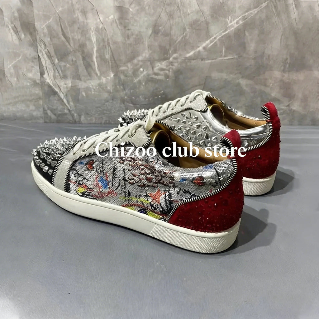 Sneakers Cuir Graffiti & Clous Homme – Bout Rond, Lacets, Confort Quotidien, Tailles 38-47 – CLEVI Paris