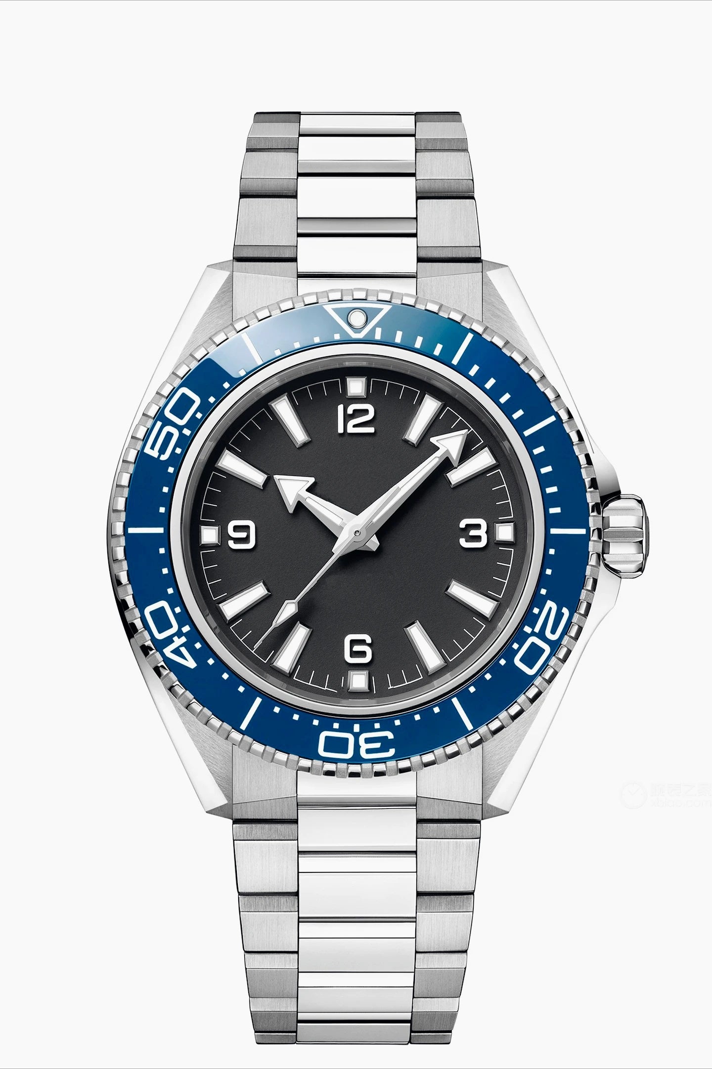 Montre Homme Automatique Modèle 600 Lunette Céramique Boîtier Acier Inox Bracelet Acier Calendrier Lumineux 42mm – CLEVI Paris
