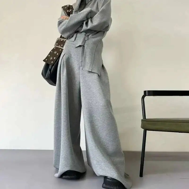 Tenue femme grise : veste, pantalon ou duo – CLEVI Paris