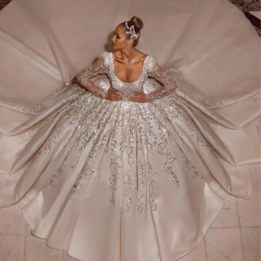 Robe de mariée sirène en tulle à col rond – CLEVI Paris