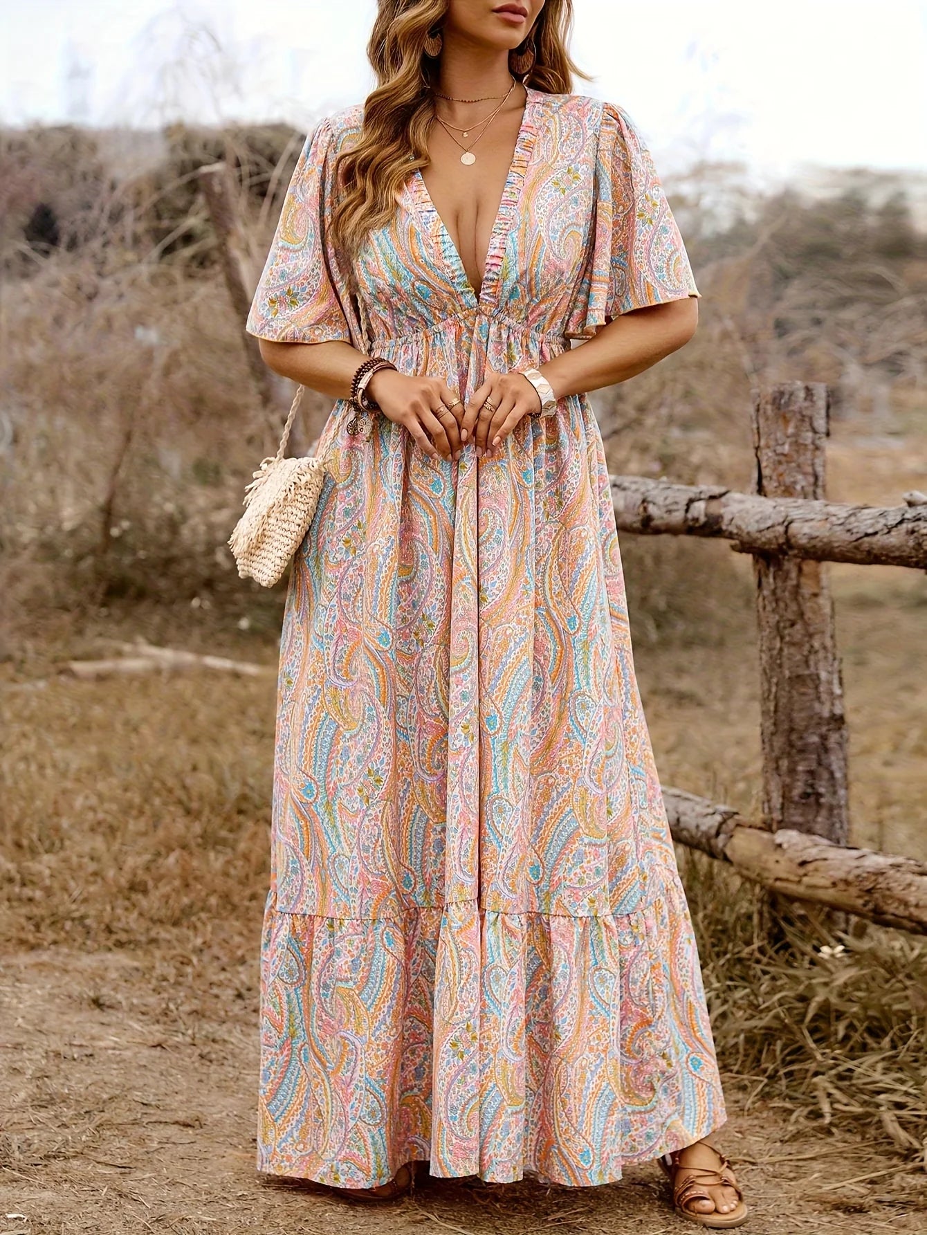 Robe Femme Grande Taille Imprimé Paisley Col V – CLEVI Paris