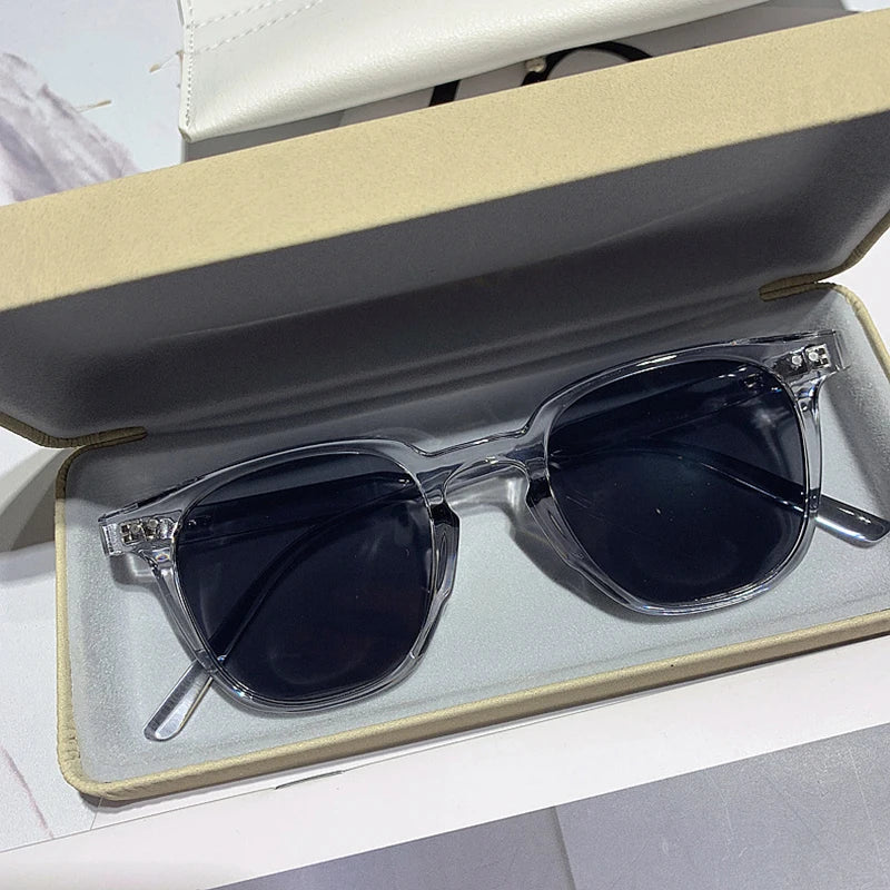Lunettes de Soleil Carrées Vintage Miroir Unisexe – CLEVI Paris