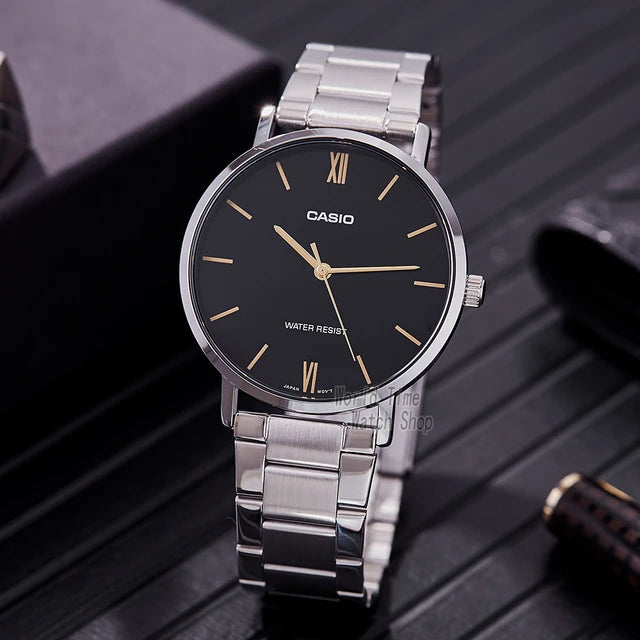 Montre Quartz Homme Casio MTP-VD01 MTP-VT01 Acier Lumineux Calendrier Étanche 5 Bar Business 10 Coloris – CLEVI Paris