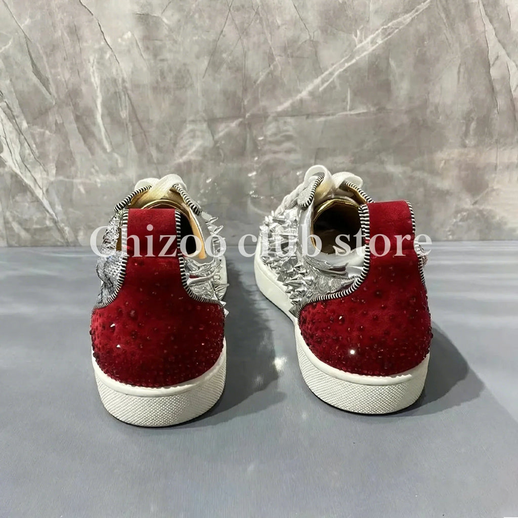 Sneakers Cuir Graffiti & Clous Homme – Bout Rond, Lacets, Confort Quotidien, Tailles 38-47 – CLEVI Paris
