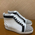 Sneakers Montantes Cuir Véritable Blanc Rivets Argentés Homme – Semelle Rouge, Lacets, Tailles 35-48 – CLEVI Paris