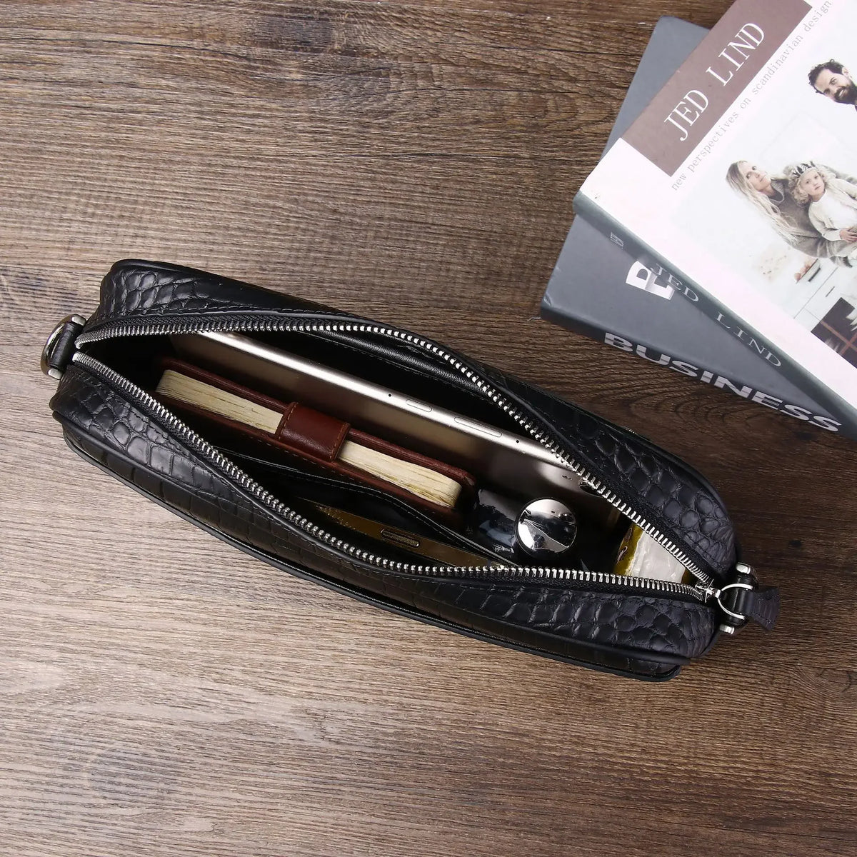 Sacoche Homme Cuir Véritable Motif Alligator 27x18cm – CLEVI Paris