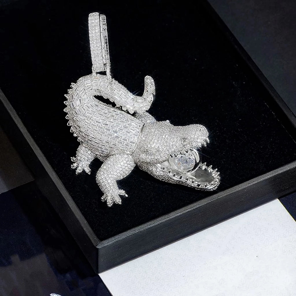 Pendentif Crocodile 3D Iced Out Zircon Hip Hop – CLEVI Paris
