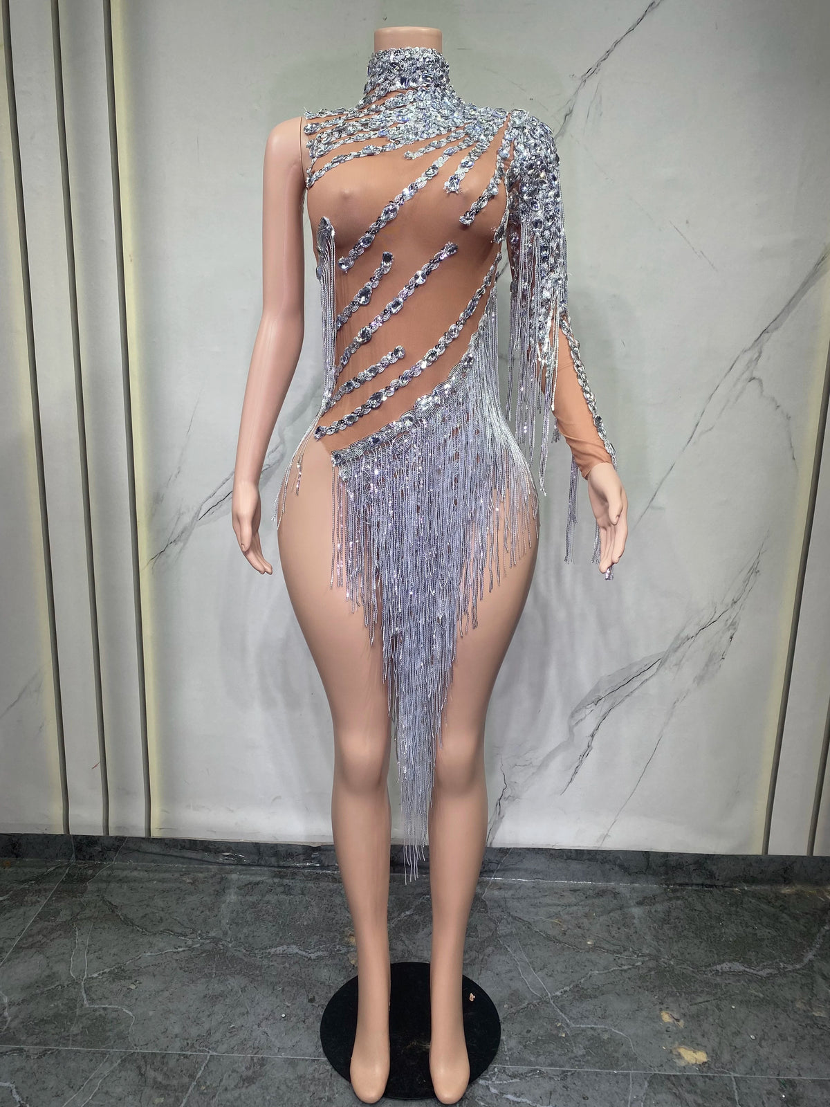 Robe de scène à franges femme – CLEVI Paris