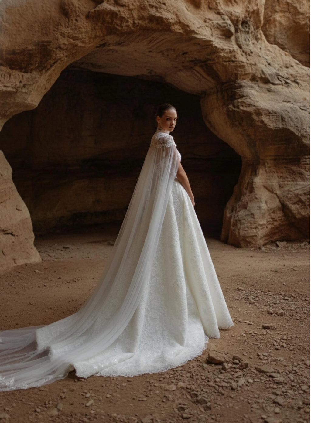 Robe de mariée ligne A sans bretelles en tulle – CLEVI Paris