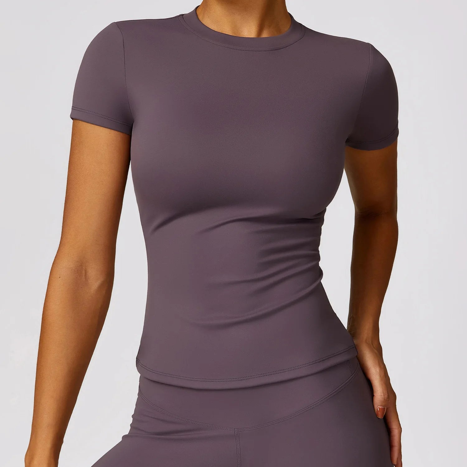 T-shirt Sport Femme Nylon | Running, Yoga & Gym, Manches Courtes Respirant, 16 Coloris – CLEVI Paris
