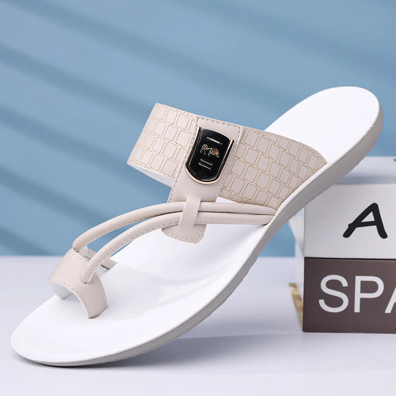 Sandales Homme Été – Slides Boucle, Décor Métal, Patchwork Street Style | Marron, Noir ou Blanc