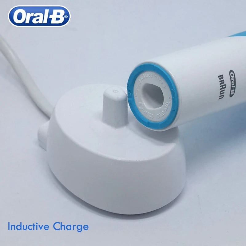 Brosse à Dents Électrique Oral-B Vitality D12 – Rotation 3D, Têtes FlexiSoft, IPX7, 7 Jours d'Autonomie – Têtes Offertes