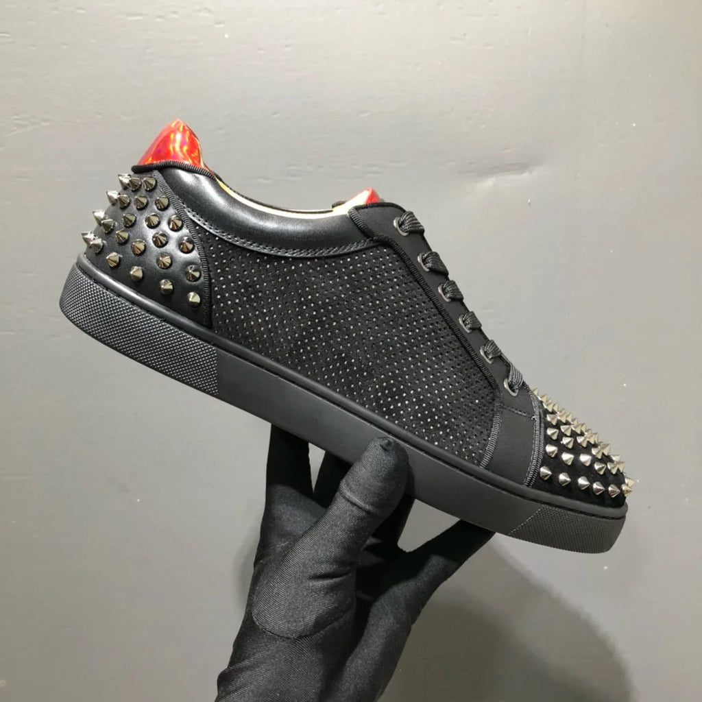 Sneakers Luxe Cuir Véritable Rivets Argent – Homme & Femme, Tailles 35-48 – CLEVI Paris