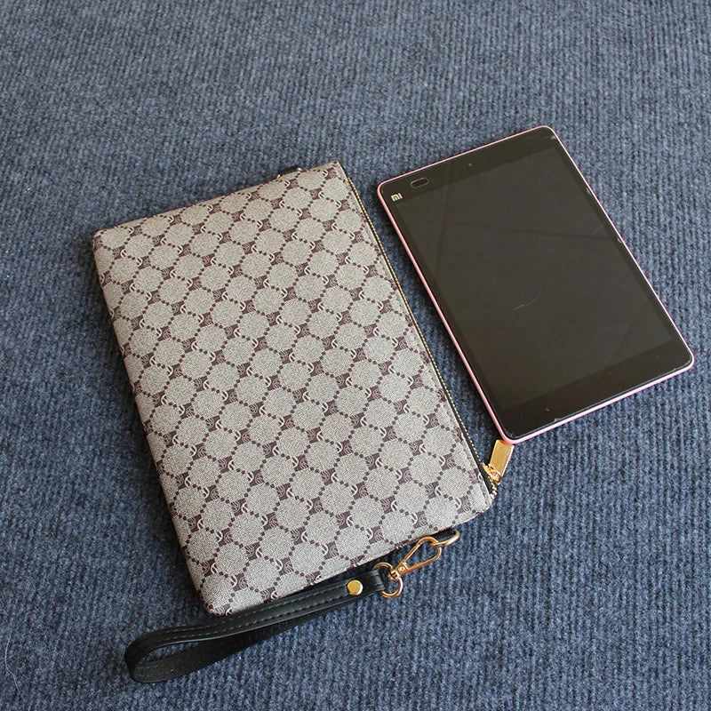Pochette homme en PVC petit et grand format – CLEVI Paris