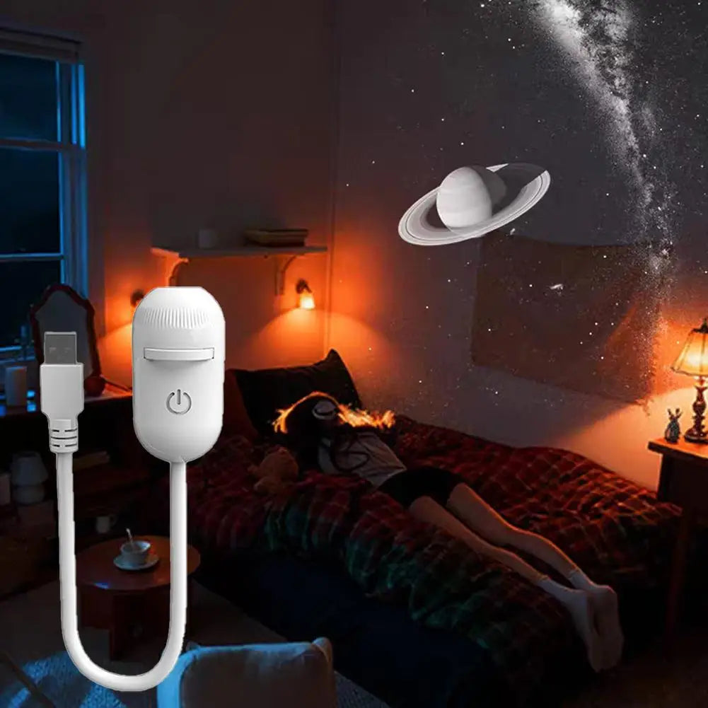 Projecteur Étoiles 2-en-1 LED Galaxy – Veilleuse USB Rechargeable, Rotation 360°, Films Interchangeables, Tactile, Chambre & Déco