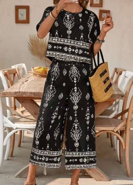 Ensemble 2 Pièces Femme Imprimé Ethnique Rétro Top Manches Courtes & Pantalon 3/4 Casual – CLEVI Paris