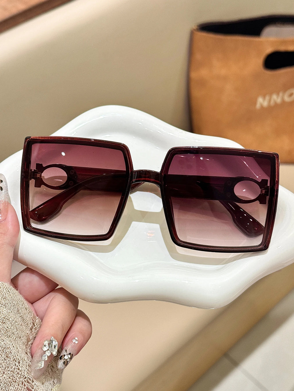 Lunettes de Soleil Carrées Retro Branches Carreaux Diamant UV400 Femme – CLEVI Paris