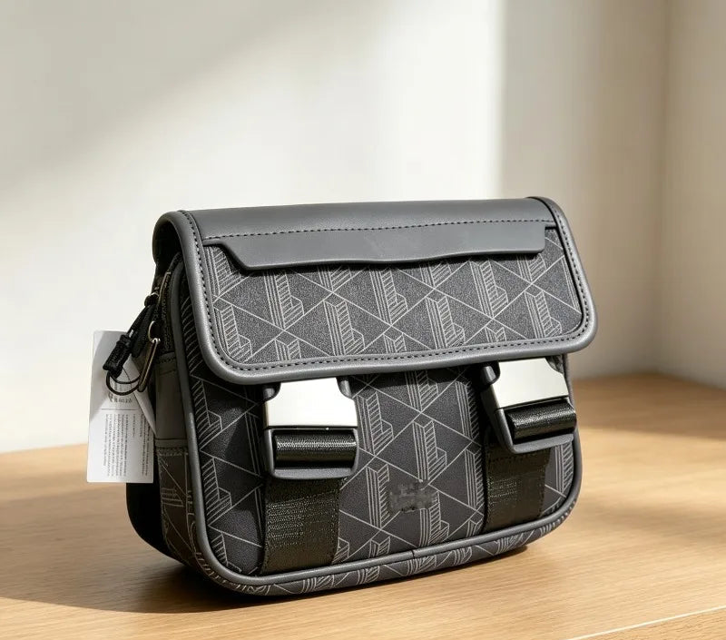 Sac Bandoulière Homme Rétro Imprimé PU Casual 21×9×18cm 9 Coloris – CLEVI Paris