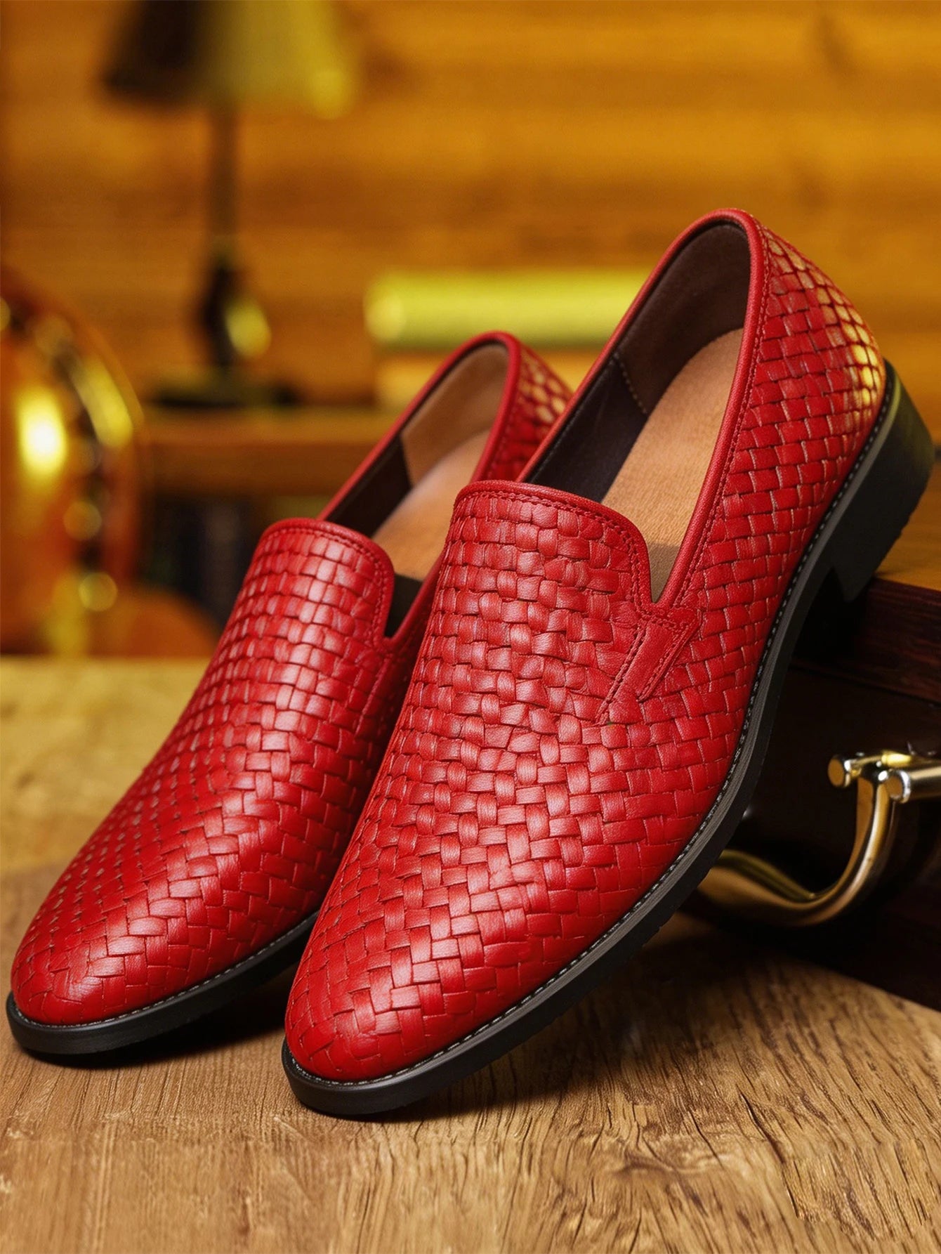 Mocassins Homme Cuir Tressé Rouge Style British Business – CLEVI Paris