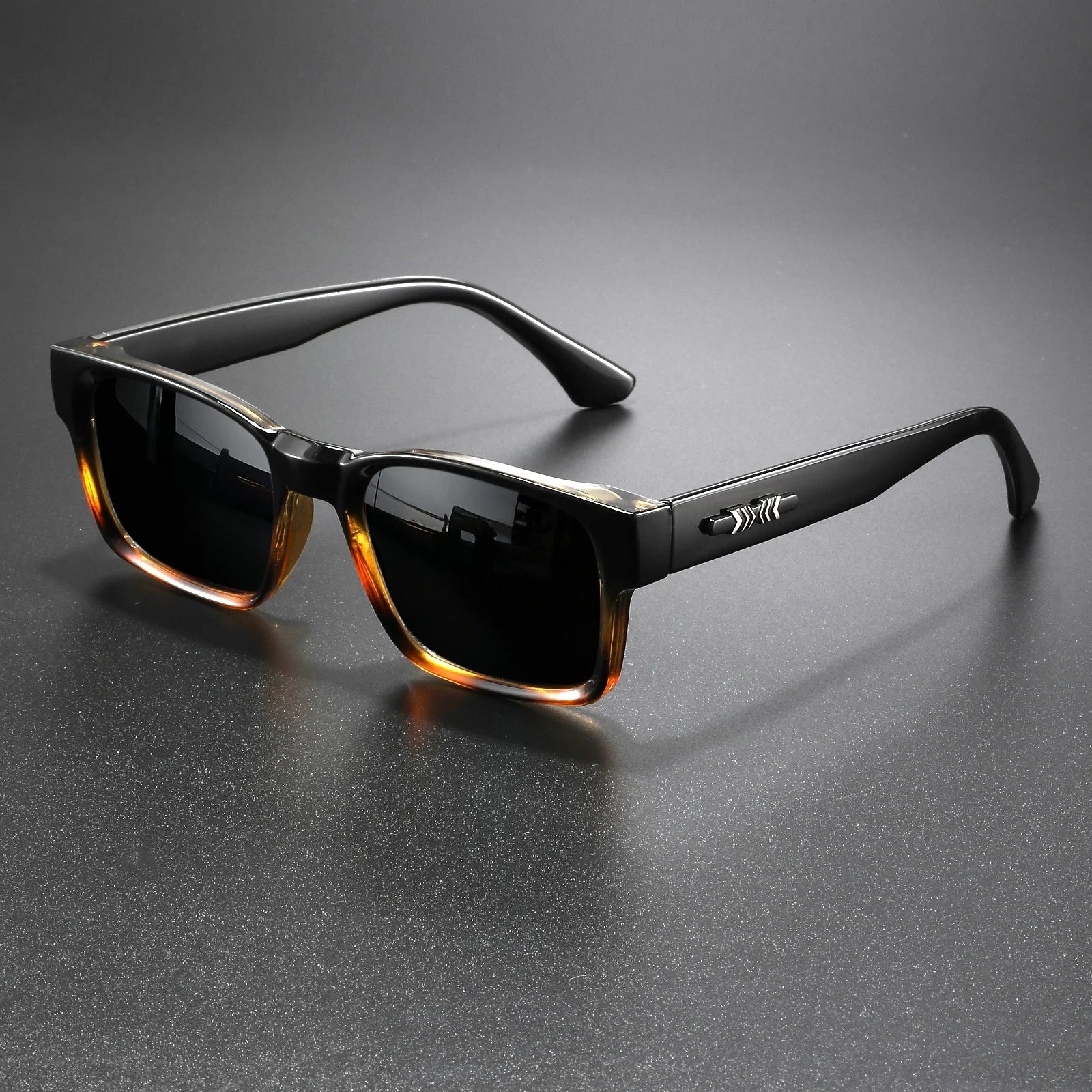 Lunettes de Soleil Rétro Punk Carrées UV400 Unisexe — CLEVI Paris