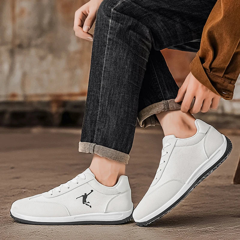 Sneakers Casual Homme – Cuir Synthétique Respirantes Semelle Souple Rouge Blanc Noir Pointures 39–46 – CLEVI Paris