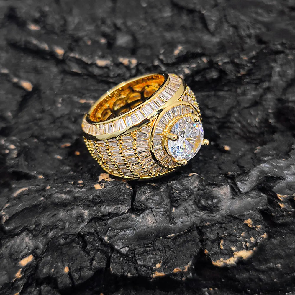 Bague Hip Hop Iced Out Zircon 5A – Cuivre Plaqué Argent ou Or 18K, Sertissage Griffe, Mixte, Tailles 7-11 – CLEVI Paris