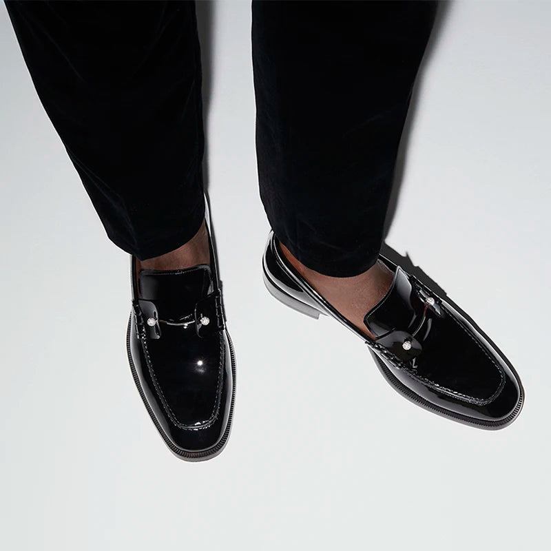 Mocassins Homme Cuir Veau Verni Noir Cristaux Argentés Boucles Fait Main Mariage Piergitar – CLEVI Paris