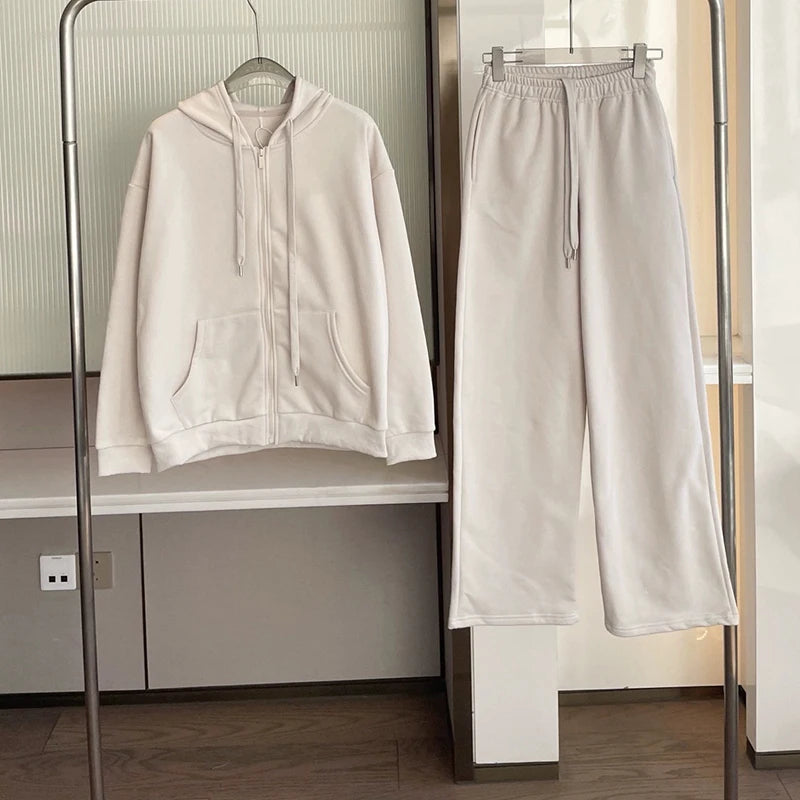 Tenue femme haut ou pantalon, seul ou en duo – CLEVI Paris