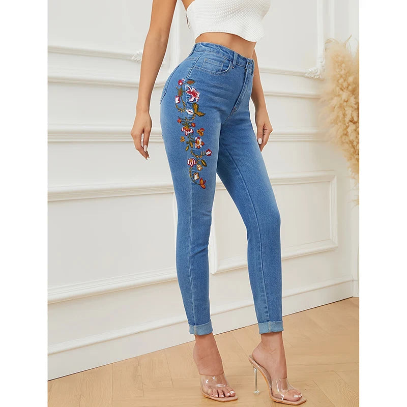 Jean Femme Taille Haute Y2K Crayon Brodé Délavé Streetwear Bleu Clair – CLEVI Paris