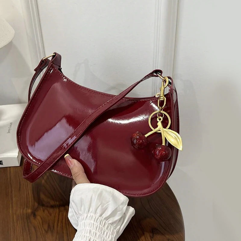 Sac Baguette Rétro en Cuir — CLEVI Paris