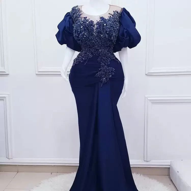 Robe de bal sirène satinée perlée – CLEVI Paris