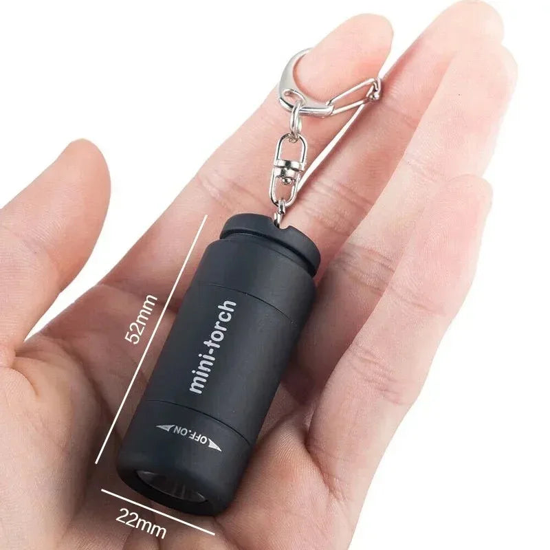 Mini Lampe Torche Porte-Clés USB Rechargeable Waterproof — CLEVI Paris
