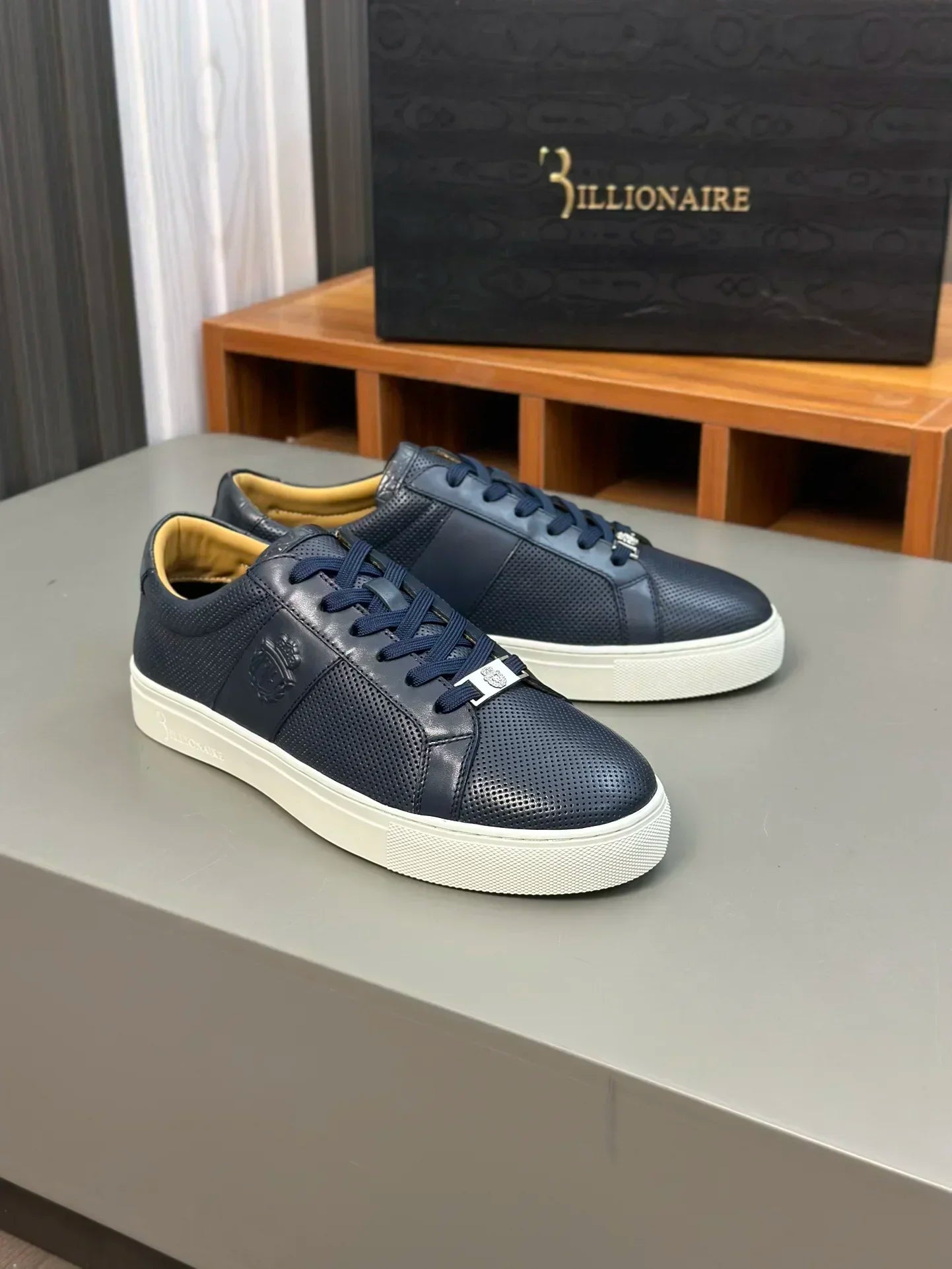 Sneakers Homme Cuir Véritable Brodés Casual Confort EU 39-44 – CLEVI Paris
