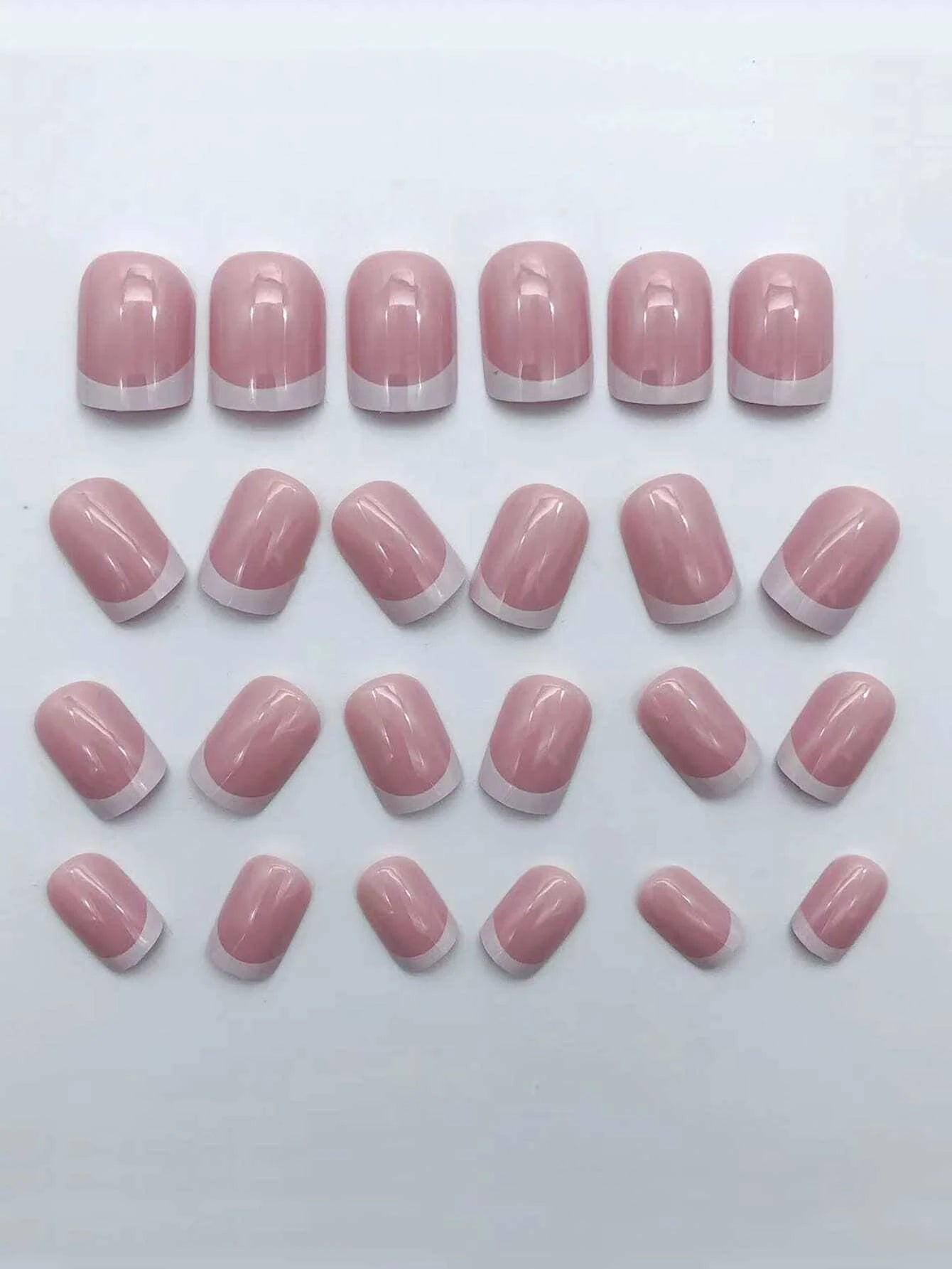 Faux Ongles Press-On Style French | Lot de 24, Forme Carrée – CLEVI Paris