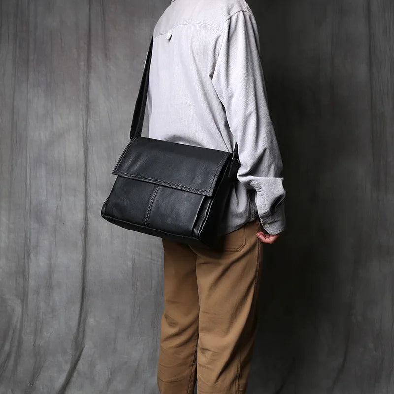 Sac Bandoulière Homme Cuir Vache Véritable 1ère Couche PC 13" Broderie Noir – CLEVI Paris