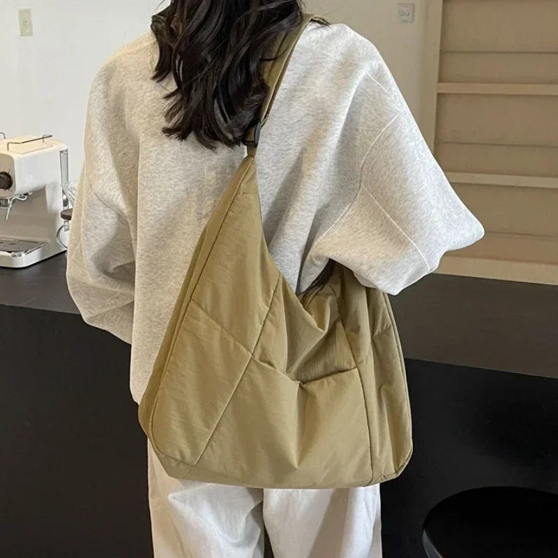 Sac à Main Bandoulière Nylon Femme | Casual & Élégant, Fermeture Zippée, 2 Tailles, 9 Coloris – CLEVI Paris