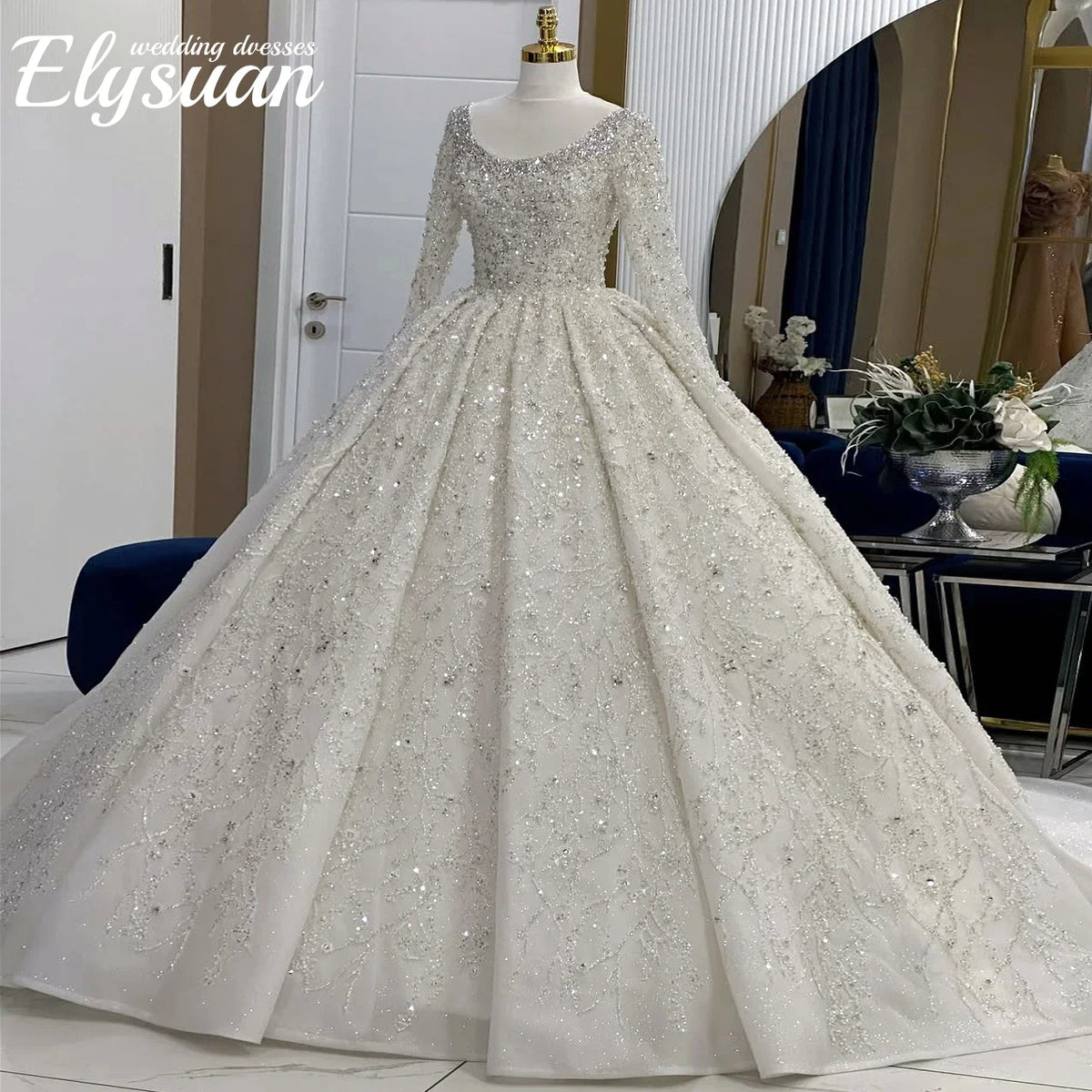 Robe de mariée en tulle robe de bal col bateau – CLEVI Paris
