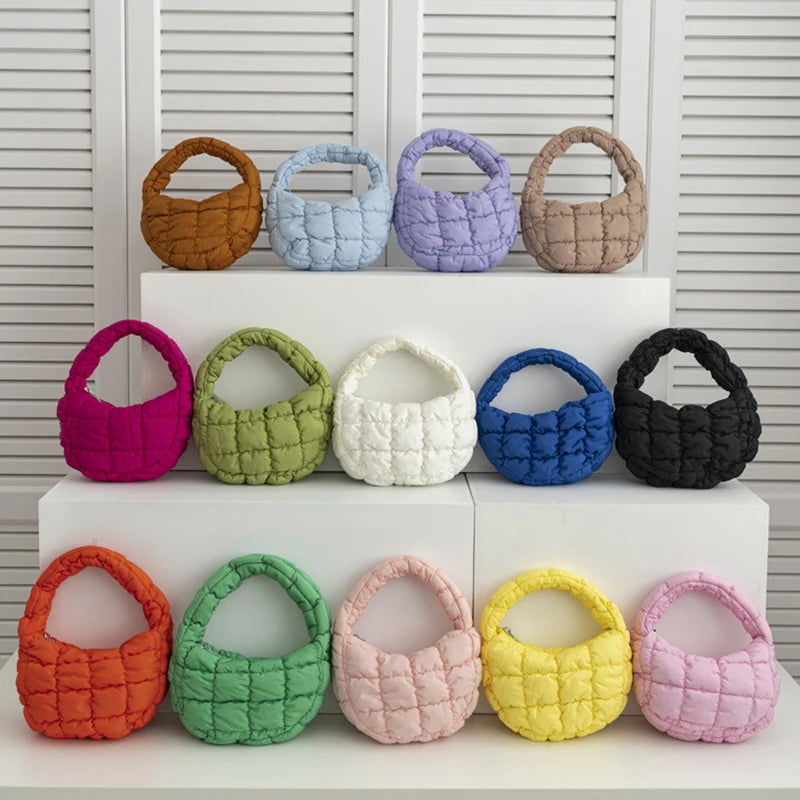 Mini Candy Bag en Nylon Matelassé — Sac Baguette Tendance, Fermeture Éclair, 4 Coloris | CLEVI Paris
