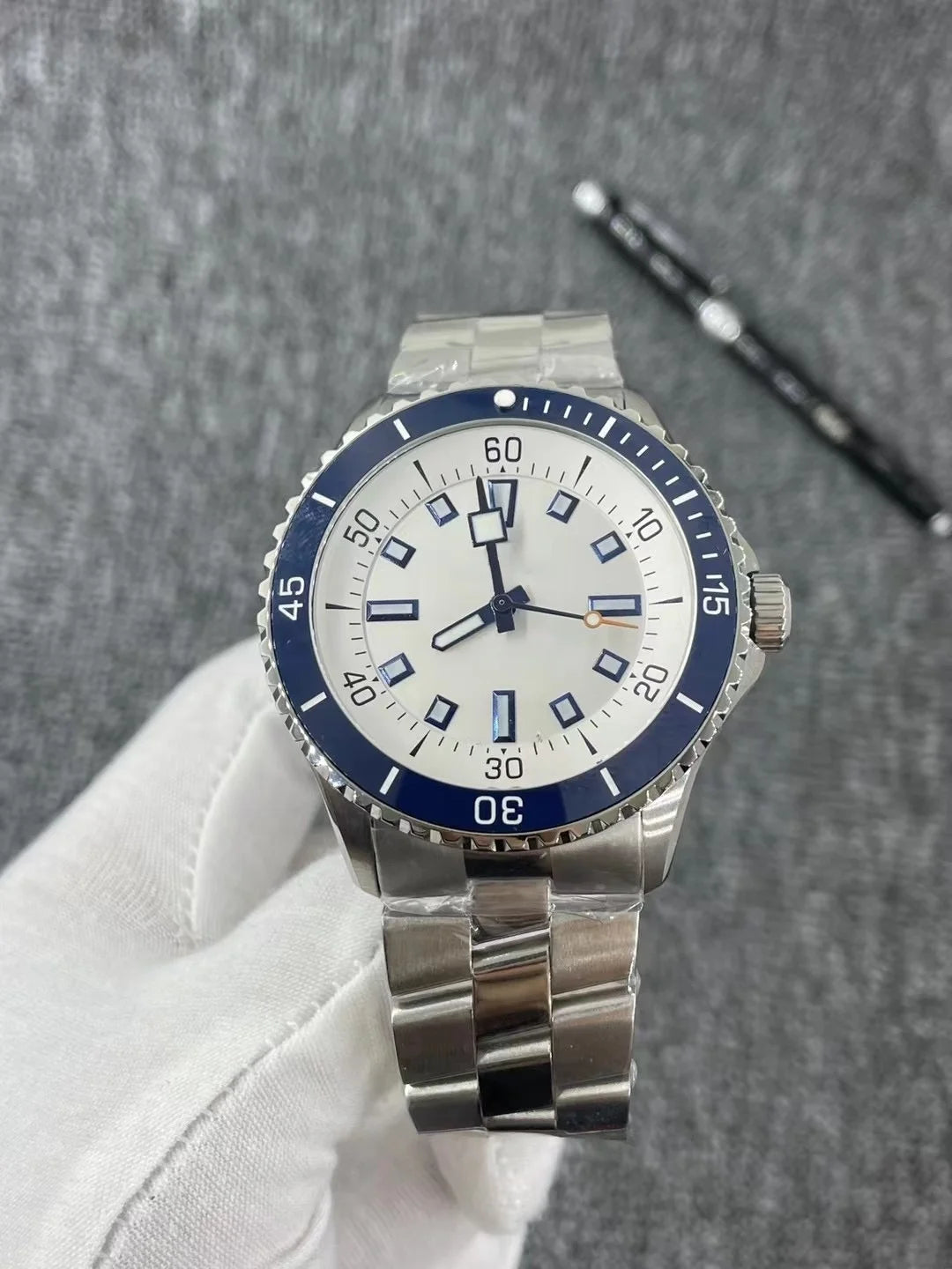 Montre automatique 2100 à bracelet acier – CLEVI Paris